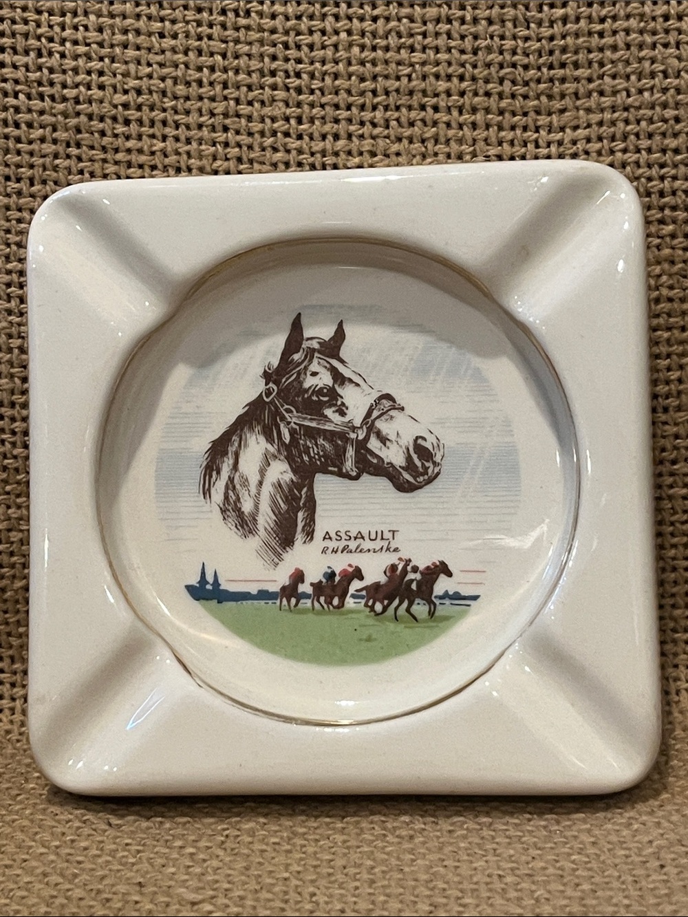 Churchill Downs, Assault 1937 Kentucky Derby winner. Ceramic Ashtray - White